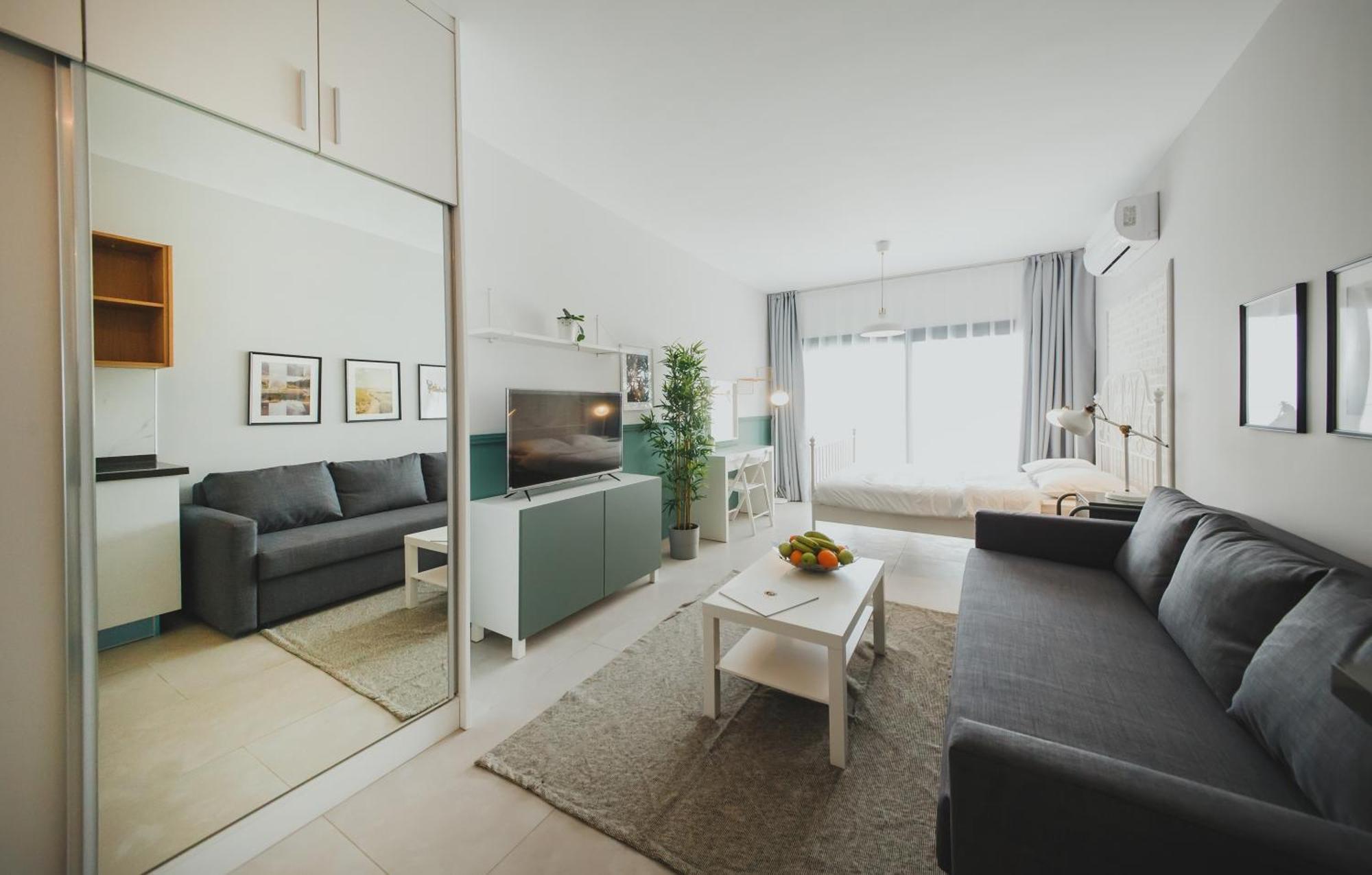 Caesar Blue Seaside Luxury Apartments Gastria Exterior photo