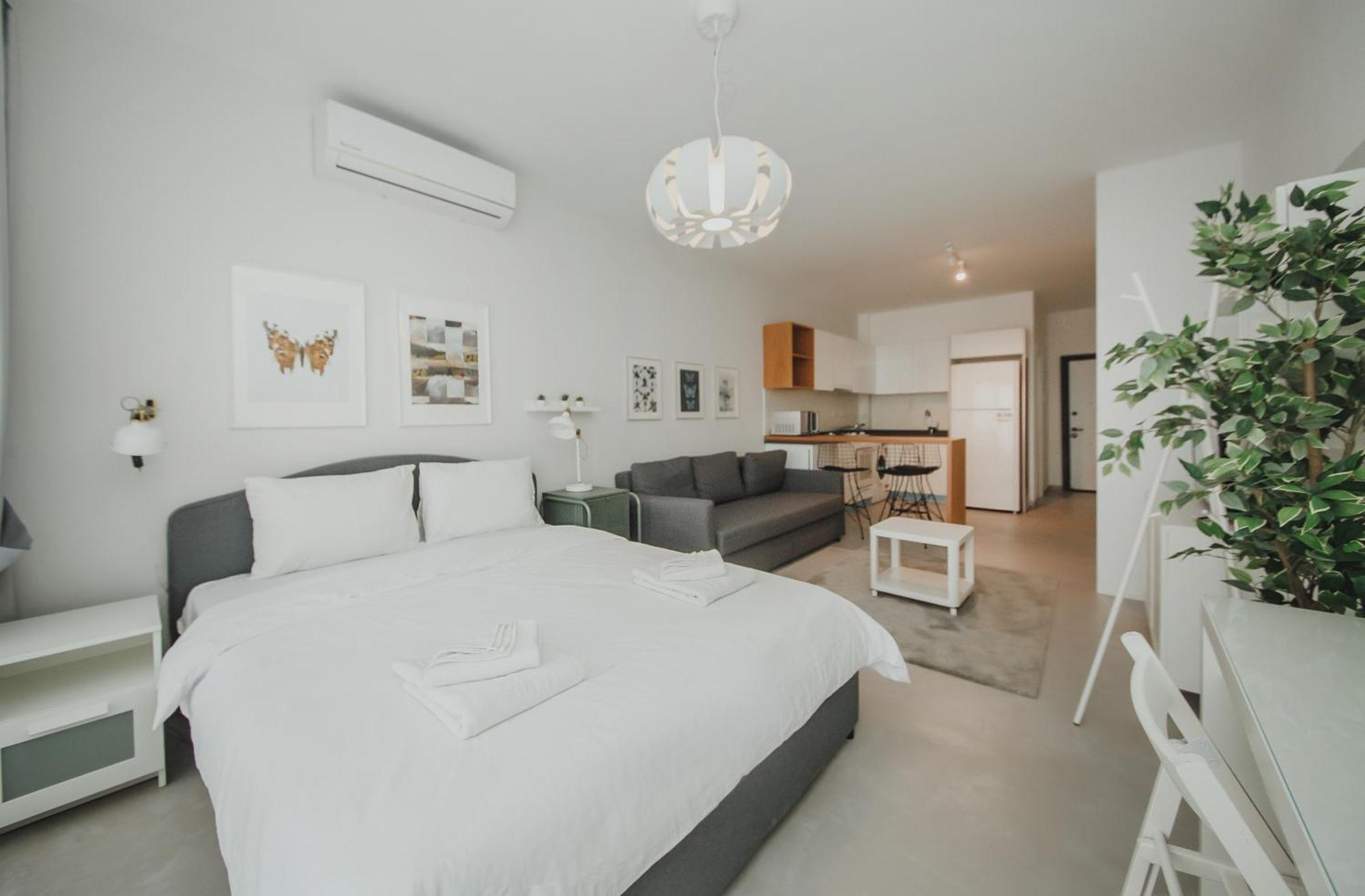 Caesar Blue Seaside Luxury Apartments Gastria Exterior photo