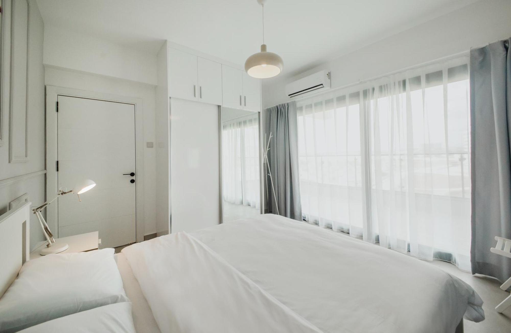 Caesar Blue Seaside Luxury Apartments Gastria Exterior photo